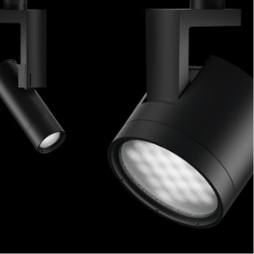 Exclusieve schilderijlamp boven een klassiek kunstwerk